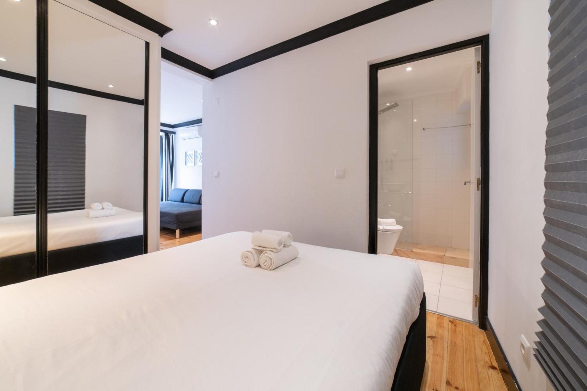 Bliss Lisbon Apartments - Bairro Alto Екстериор снимка